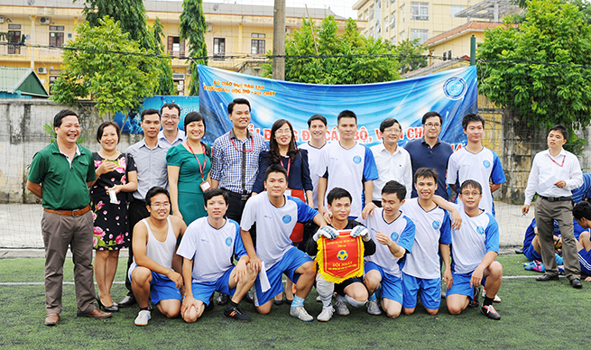 Khoa Mỏ vô địch bóng đá cán bộ, trường ĐH Mỏ - Địa chất 2014